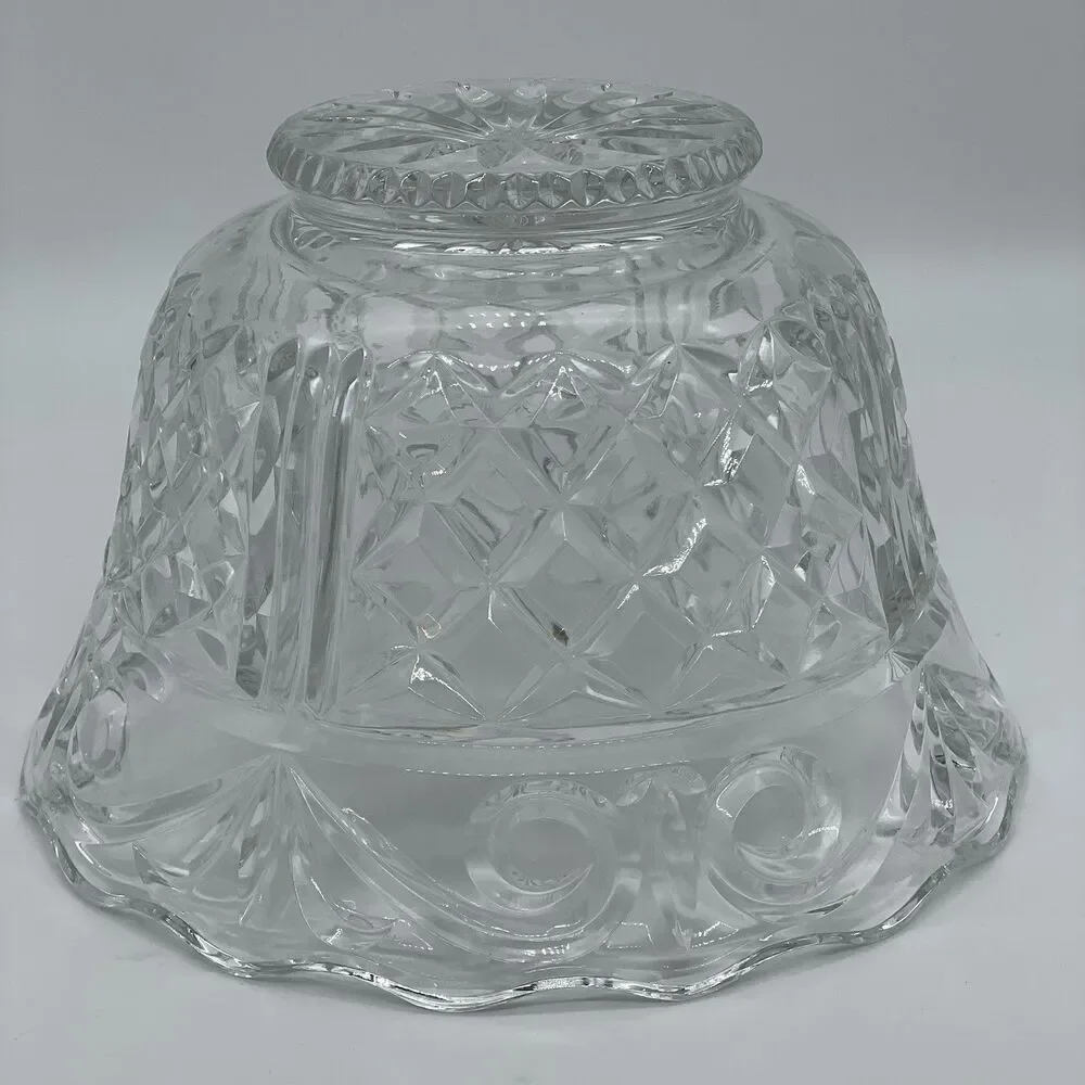 Vintage Crystal Center Piece / Candy / Serving Bowl 9
